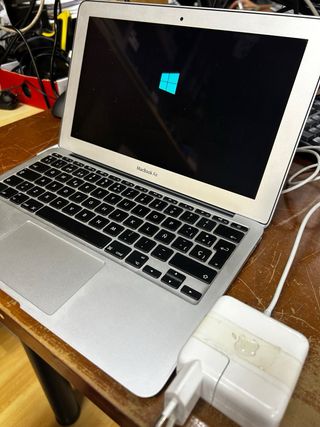 MacBook Air 2013 con Windows 10
