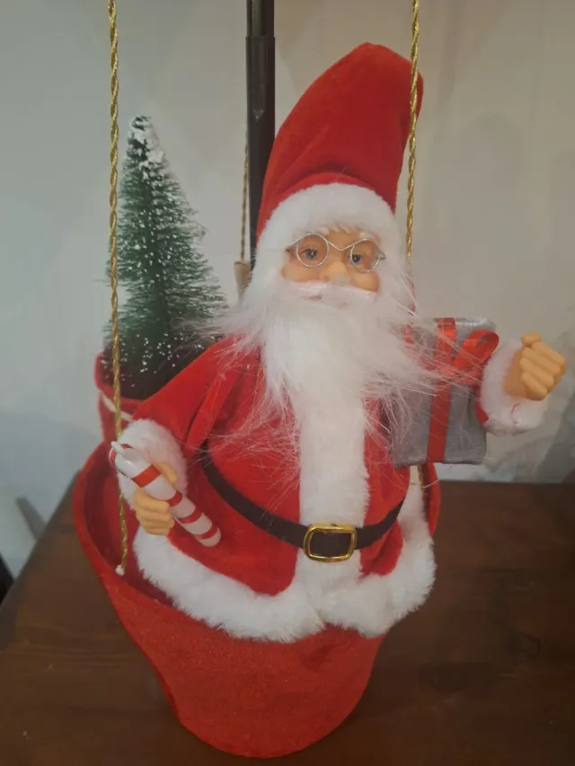 Babbo Natale con mongolfiera decorativa