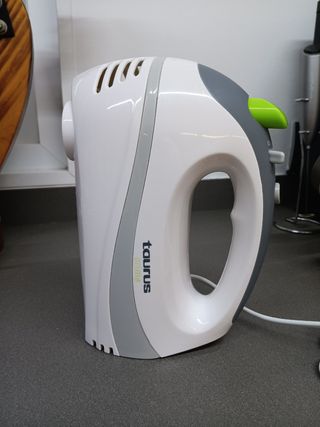 Batidora Amasadora Taurus Prima 300W