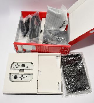 Nintendo Switch OLED Blanca y Negra