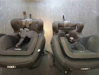 Sillas coche AX KID MOVE ( nuevas  350€ cada una)