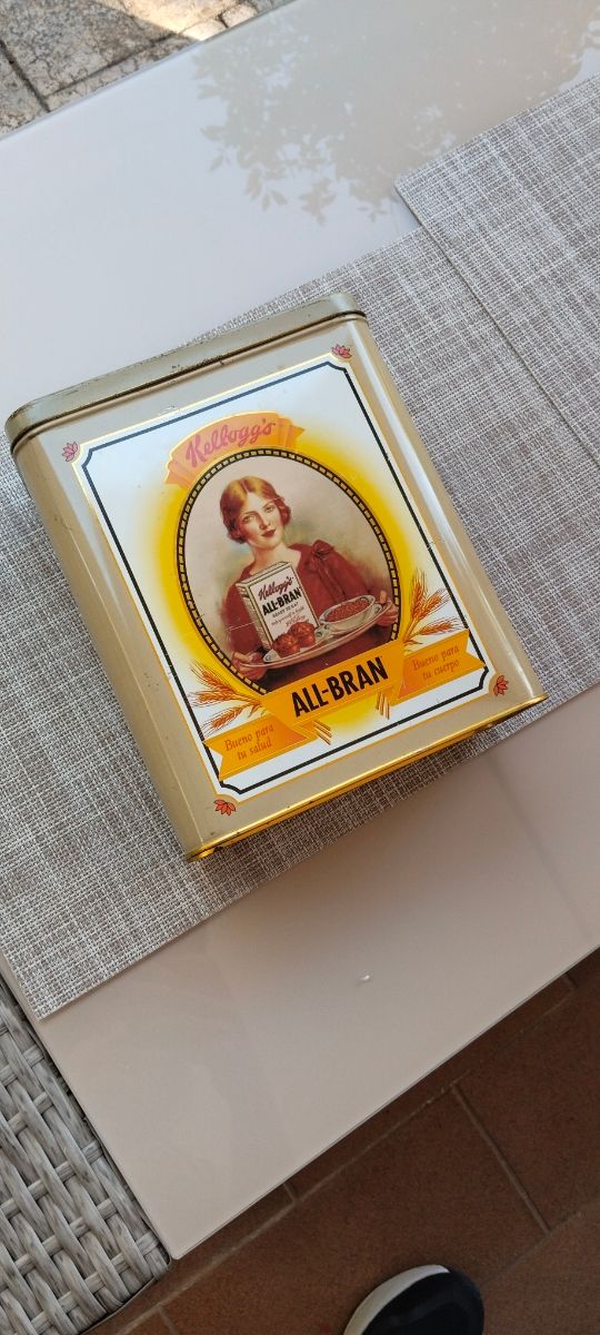 Caja de latón vintage Kellogg's All-Bran