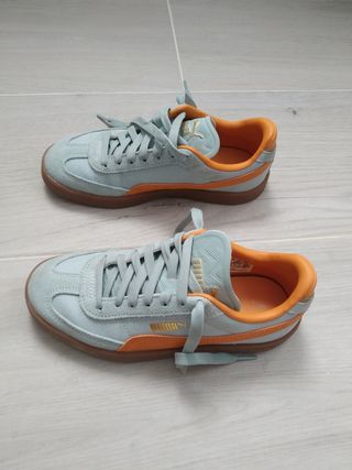 Zapatillas Puma azul y naranja