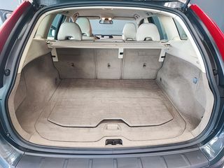 Volvo XC60 2.4D5 AWD 2010