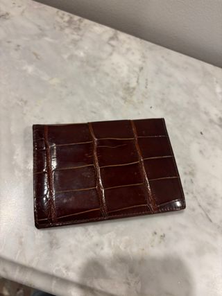 Cartera piel cocodrilo marrón