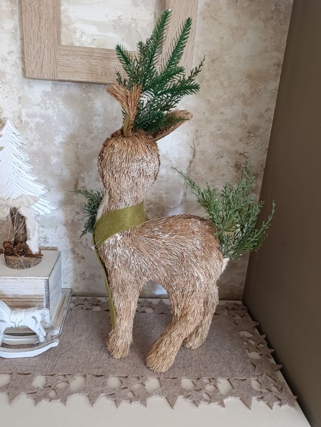 Veado decorativo natural