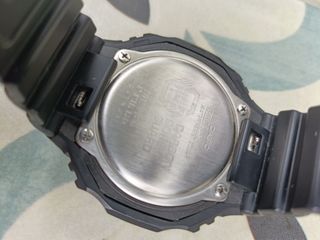 G-Shock GA2100 negro y naranja