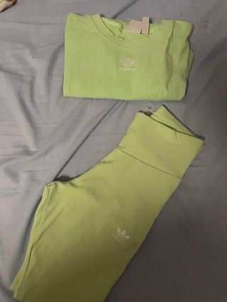 Conjunto Adidas verde neón
