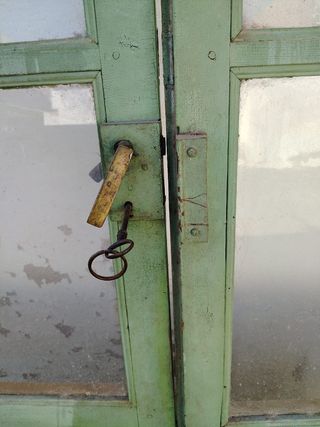 Puerta antigua madera y cristal de 220x127