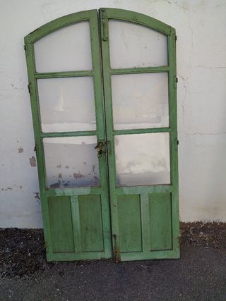Puerta antigua madera y cristal de 220x127