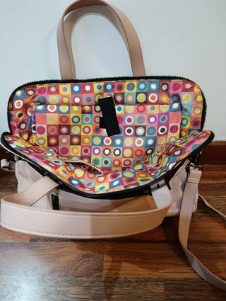 Bolso rosa tipo maletín