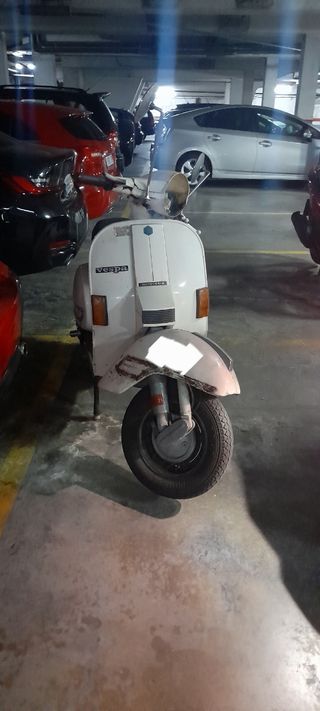 Vespa PX 200 E Blanca
