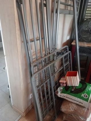 Litera ikea con mesa escritorio, abajo, svarta met