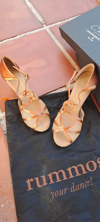 Zapatos de baile latino RUMMOS beige/dorado