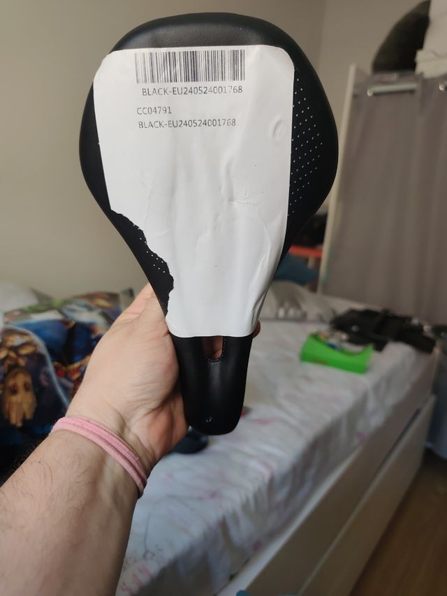 Sillín de bicicleta negro