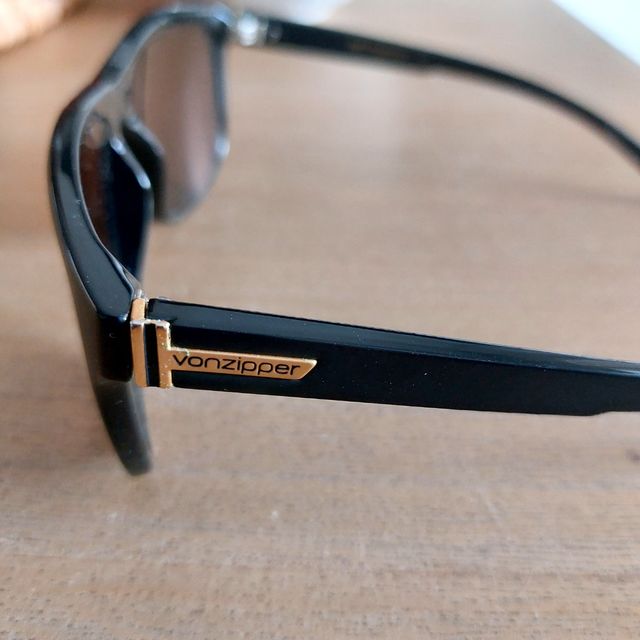 Gafas de sol Von Zipper negras y marrones