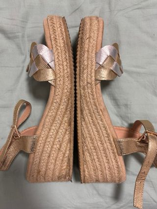 Sandalias esparto oro y plata