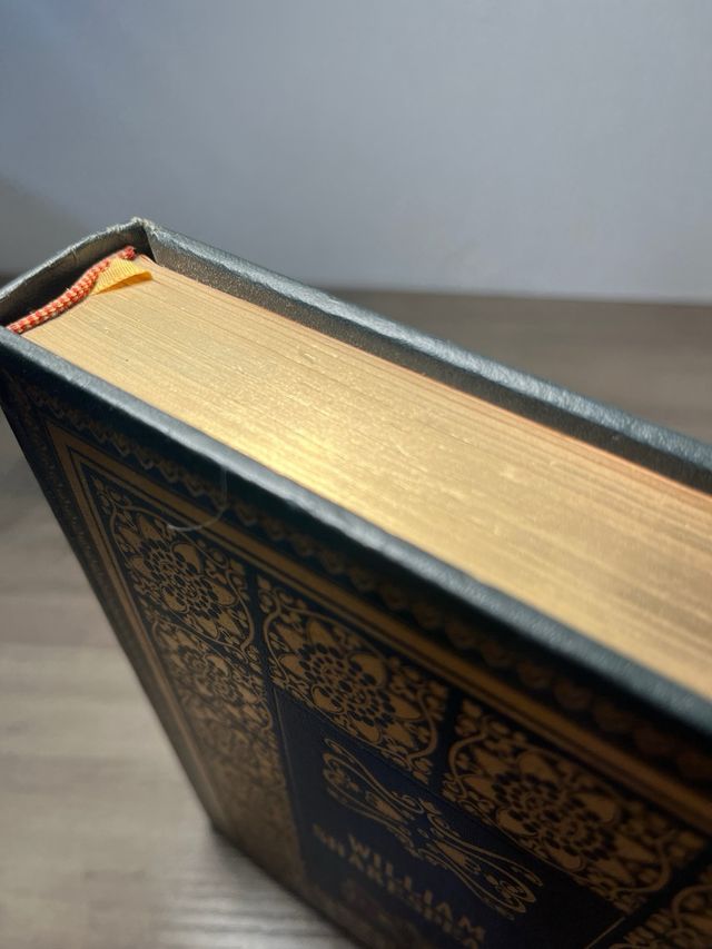 "Dramas y Comedias" William Shakespeare, Lujo