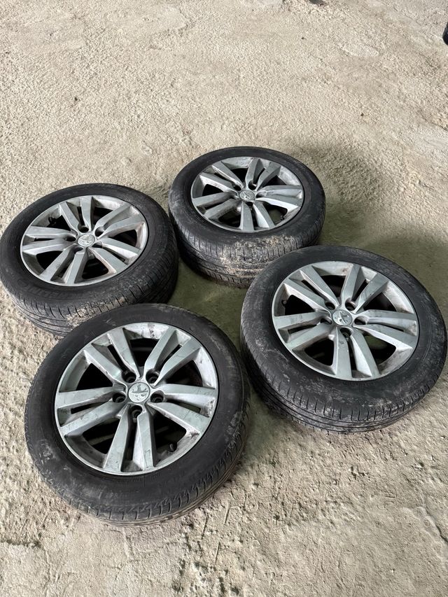 Llantas Peugeot 308 (2016) - Juego 4
