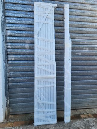 Reja de seguridad extensible blanca