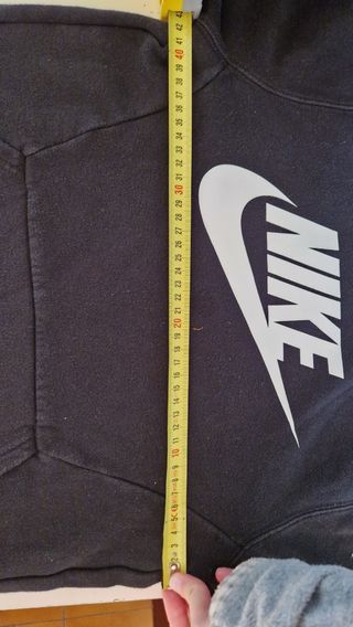 Felpa Nike nera con cappuccio