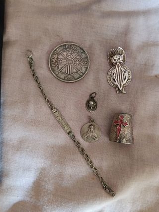 Lote Plata: Moneda, Medallas, Dedal y Esclava