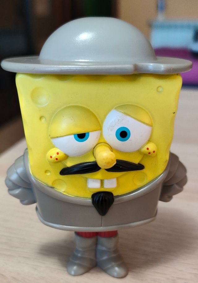 Figura Bob Esponja Burger King