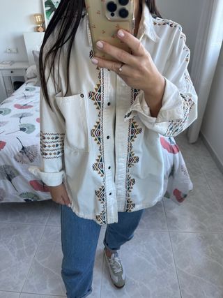 Chaqueta Zara bordada multicolor