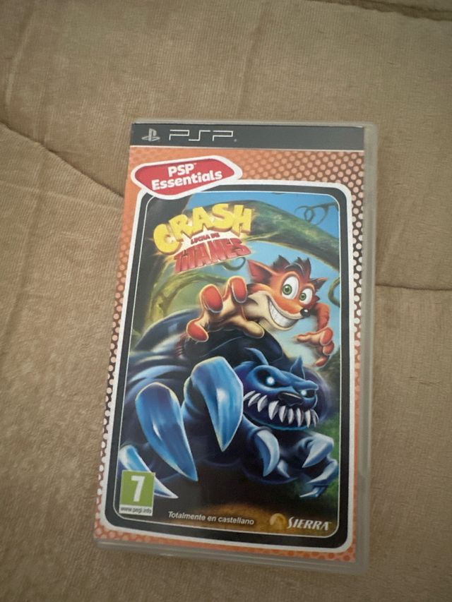 Crash Clash of the Titans PSP