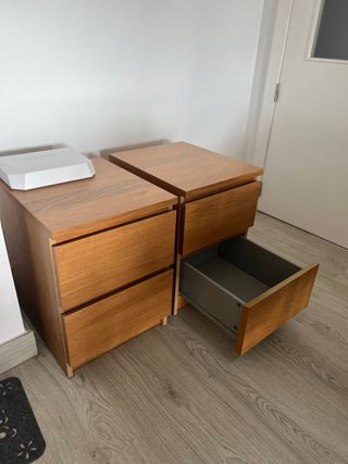 2 Mesitas de Noche Ikea Madera
