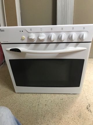 Horno y vitrocerámica Teka