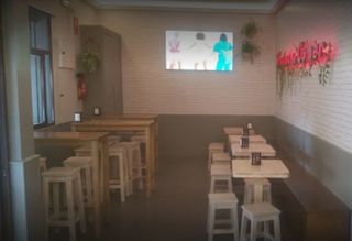 Mesas, Sillas, Taburetes y Banquetas