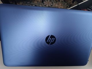 HP Portátil i3 6a Gen 4GB RAM LENTO Requiere SSD