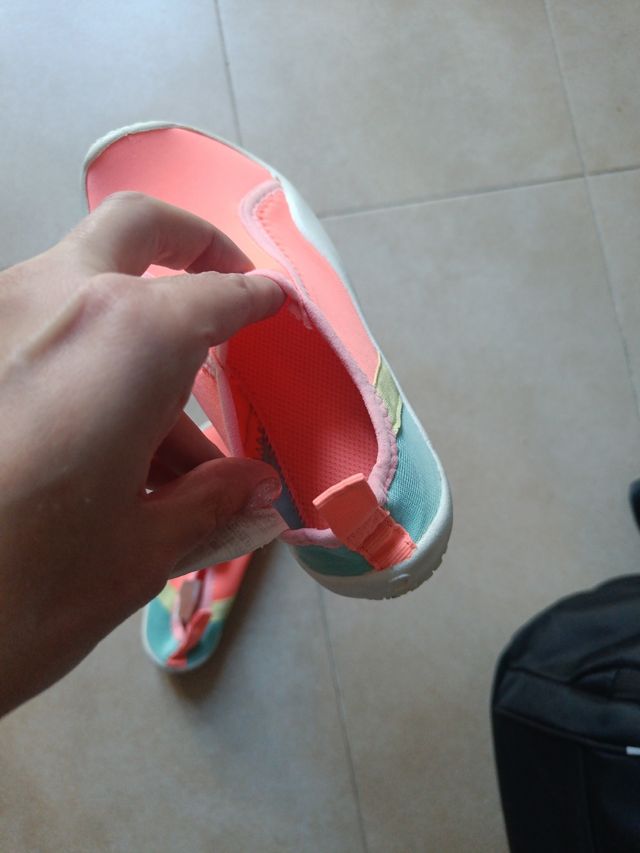 Scarpe scoglio Decathlon SUBEA taglia 32-33