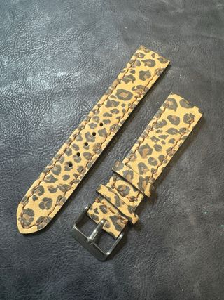 Correa de reloj hecha a mano con estampado 