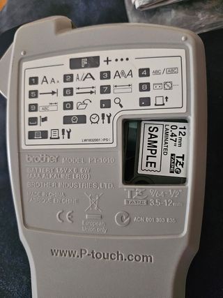 Impresora de etiquetas Brother P-Touch 1010 