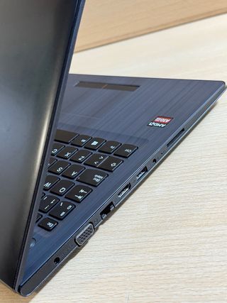 Lenovo IdeaPad 310 AMD A10 / 8GB / 240GB