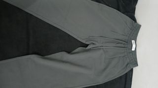 Pantalón Bershka Gris