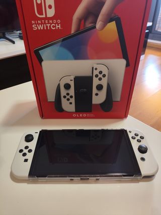 Giochi e accessori OLED + per Nintendo Switch