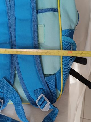 2 Mochilas Minions e Decathlon Azuis
