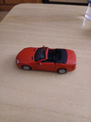Coche Mercedes-Benz Rojo