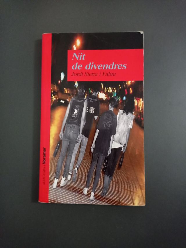 NIT DE DIVENDRES (Catalan Edition)