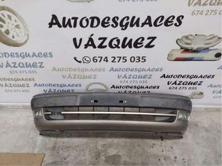 Defensa delantera con nieblas de Opel Astra F