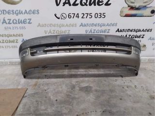 Defensa delantera con nieblas de Opel Astra F