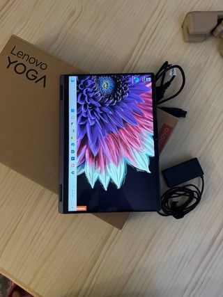 Lenovo Yoga 7 2in1 Gen 9 512GB Táctil pantalla 14