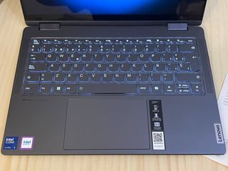 Lenovo Yoga 7 2in1 Gen 9 512GB Táctil pantalla 14
