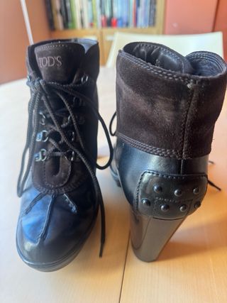 Botines Tod’s Ante y Cuero Marrón Oscuro