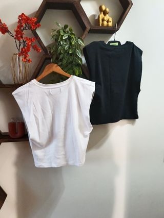 Conjunto 2 Camisetas Bershka Talla M