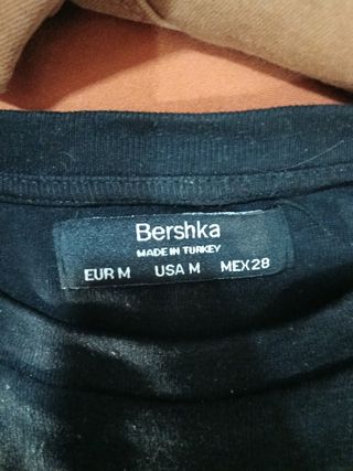 Conjunto 2 Camisetas Bershka Talla M