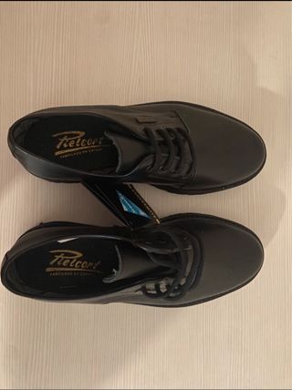 Zapatos Pielcort Negros. Marca SYMPATEX